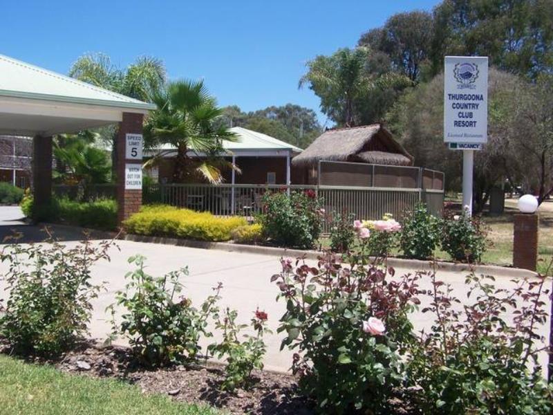 Thurgoona Country Club Resort Esterno foto